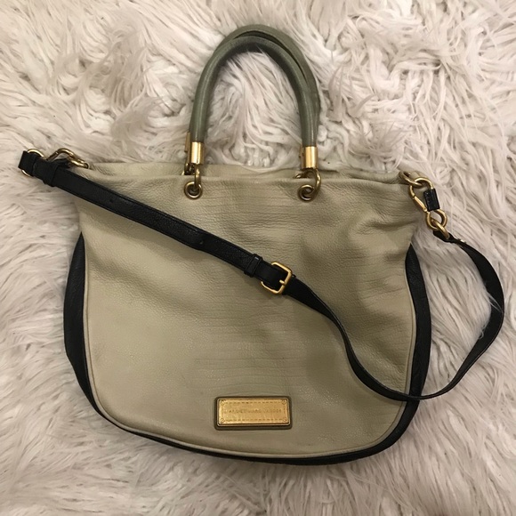 MARC by Marc Jacobs beige and black leather purse. - Picture 1 of 6